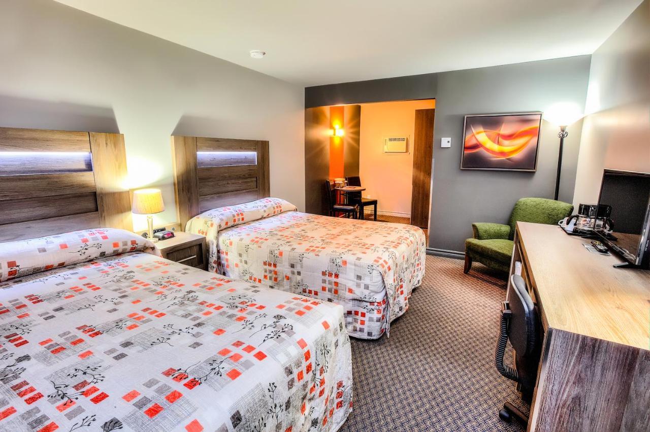 Chambre Double Standard avec 2 Lits Doubles